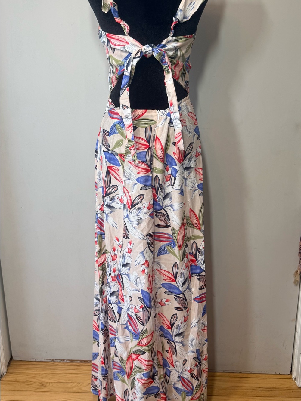 Deby-Debo Floral Greta front slit maxi dress - Picture 3 of 6